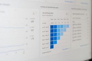 AI副業で月5万円を目指す成長ロードマップのイメージ