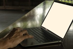 freelance platform laptop image for article4
