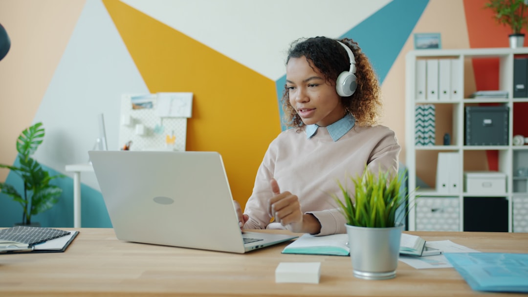 woman freelancer laptop home office